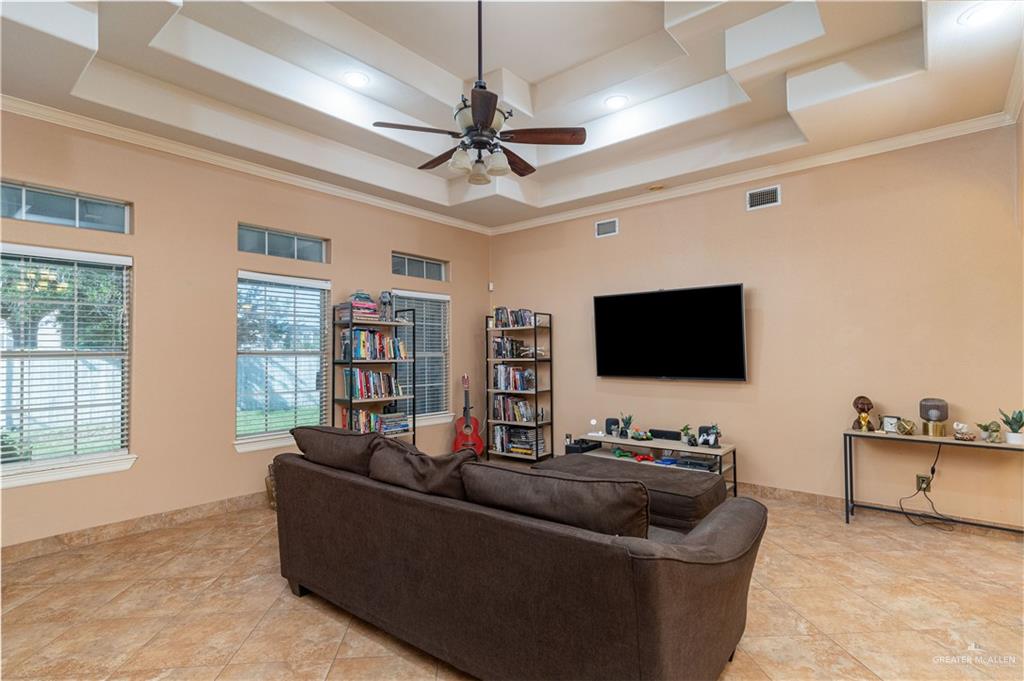 513 E Shasta Avenue, McAllen, Texas image 4