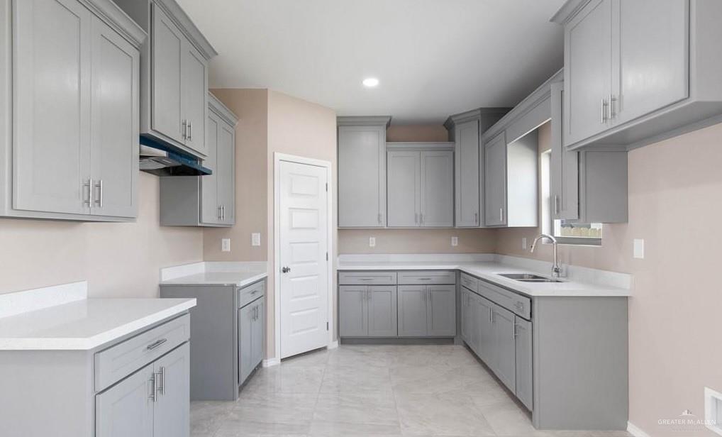 426 N Parker Road, La Feria, Texas image 2