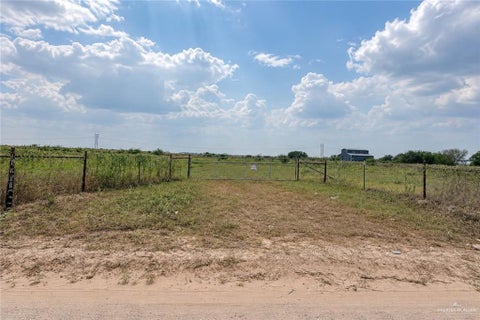 Vacant Land For Sale - 11919 Mile 19 Road<br/> Hidalgo County, Edcouch, TX 78538