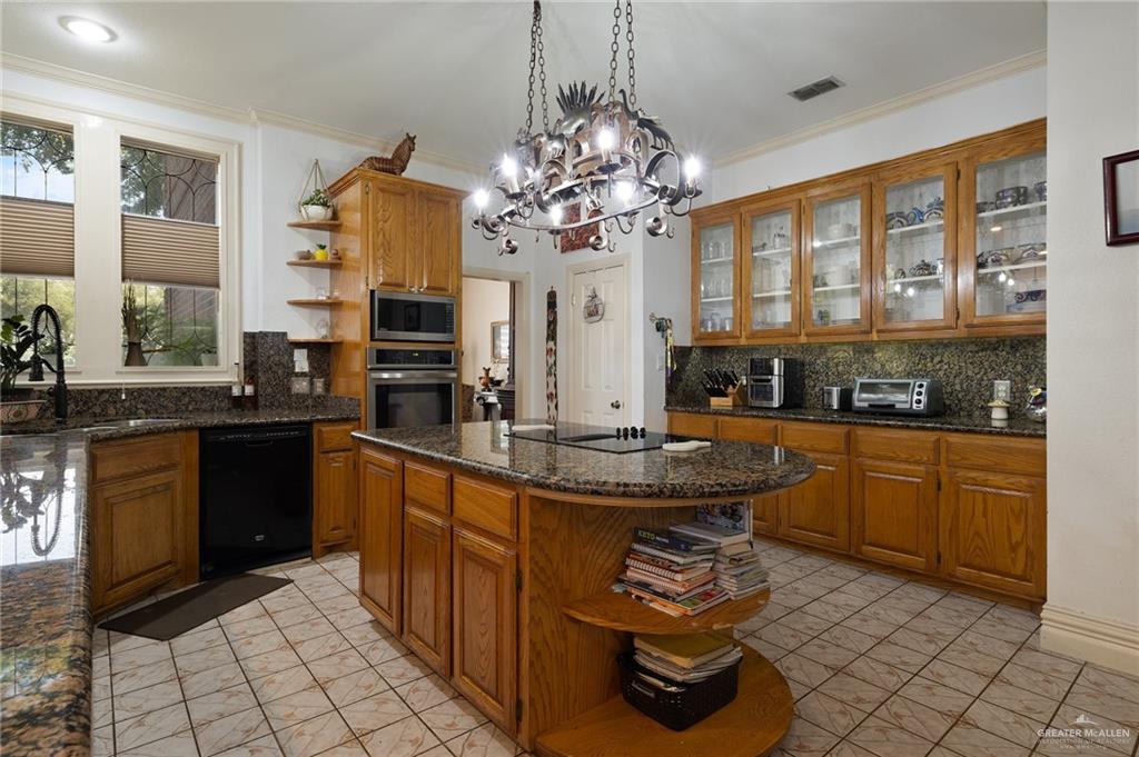 408 E Newport Lane, McAllen, Texas image 11
