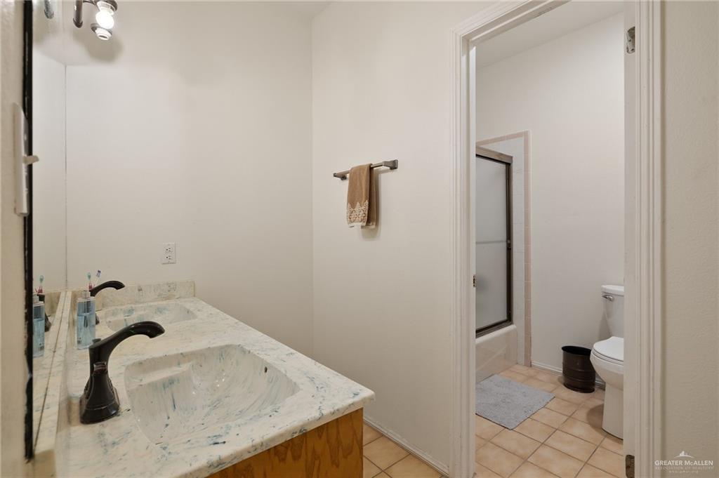 408 E Newport Lane, McAllen, Texas image 25
