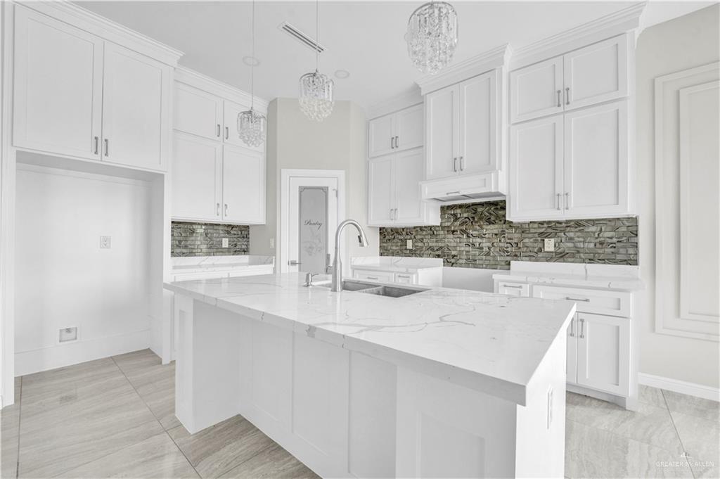 1313 E Evergreen Street, San Juan, Texas image 17