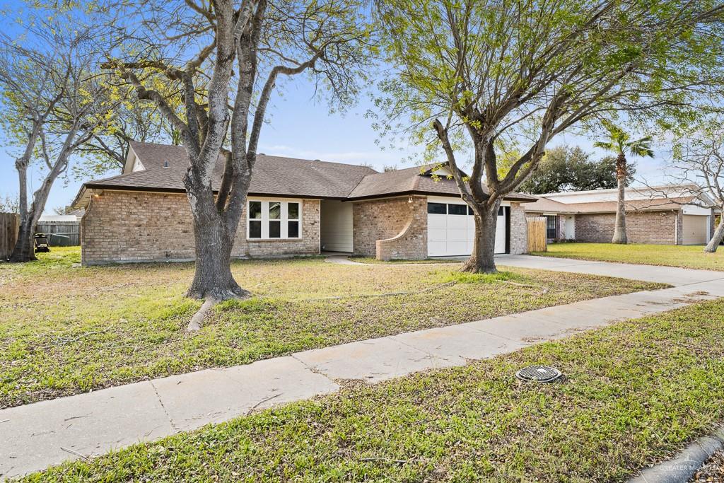 2332 Park Wood Drive, Portland, Texas image 1