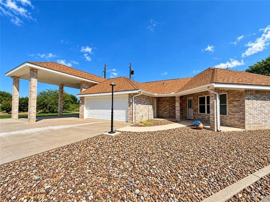 7454 FLOYD DR, MISSION, TX 78572 - Image d4e6ad5c2ec1c1a7d2382010b00d0b82/657105510