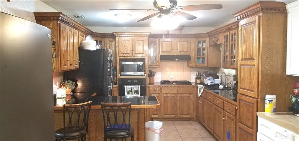 740 N 9th Street, Raymondville, Texas image 5