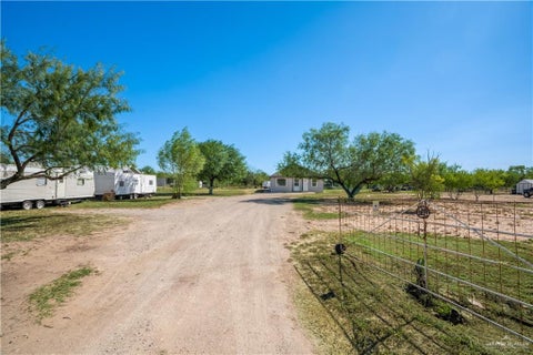 Homes For Sale - 10002 Viznaga Drive<br/> Edinburg, TX 78542
