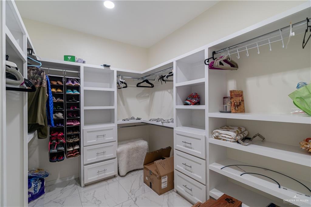 2004 Hibiscus Avenue, Weslaco, Texas image 15