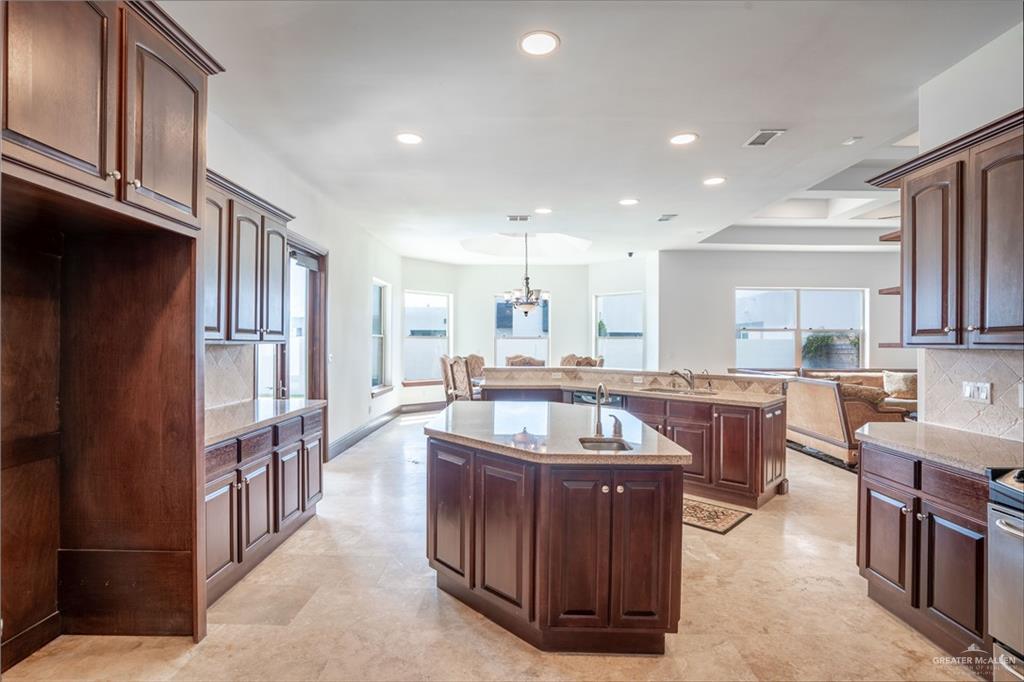 1105 Union Court, Mission, Texas image 6