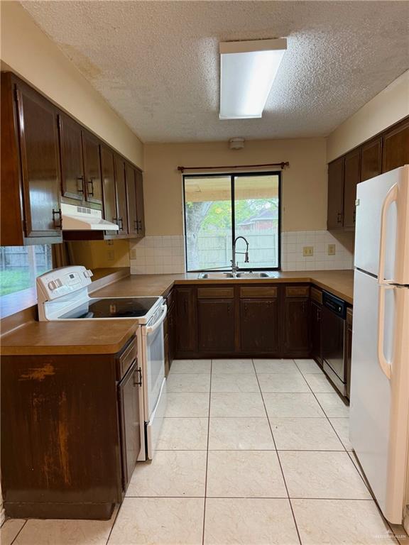 2217 Royal Palm Drive, Mission, Texas image 6