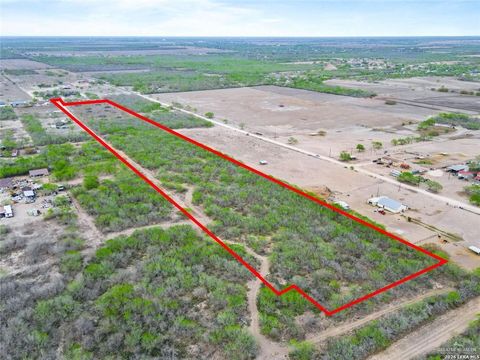 Vacant Land For Sale - LOT 3 440 County Road<br/> Jim Wells County, Alice, TX 78333