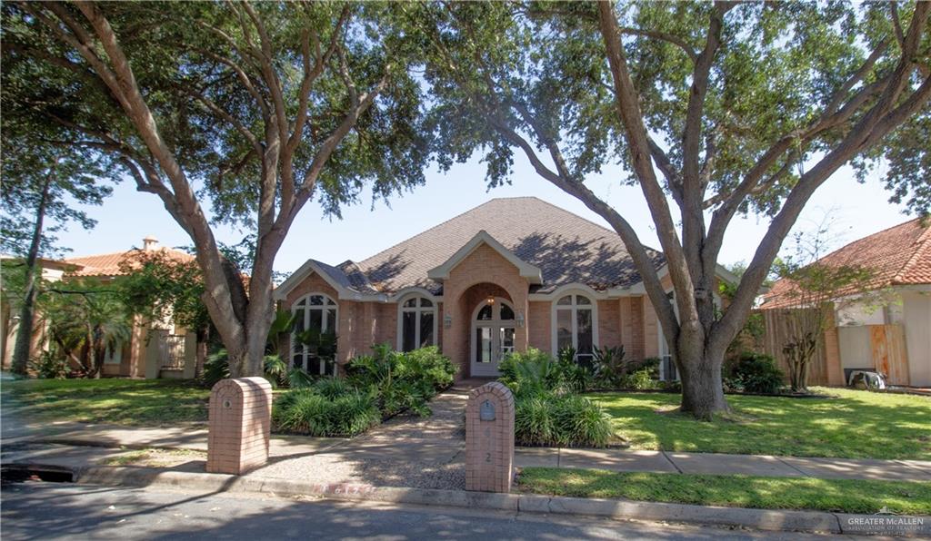 612 Cardinal Avenue, McAllen, Texas image 2