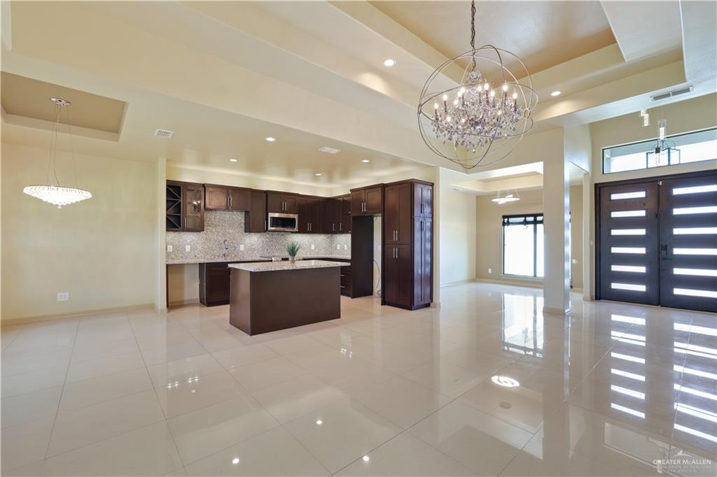 1008 Dennet Road, Brownsville, Texas image 6