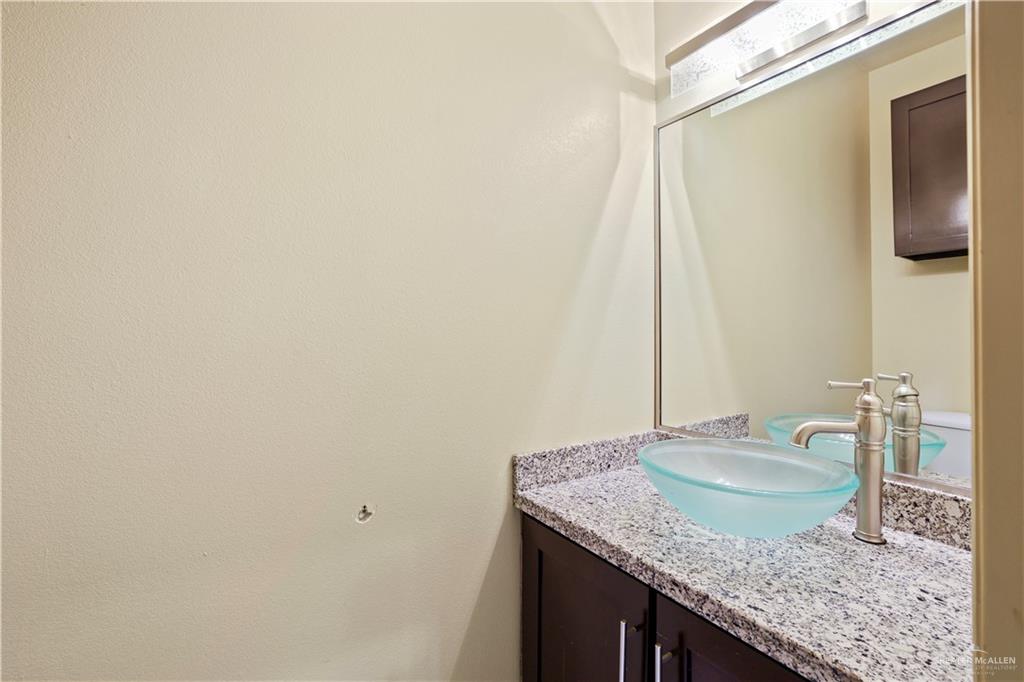 1008 Dennet Road, Brownsville, Texas image 16