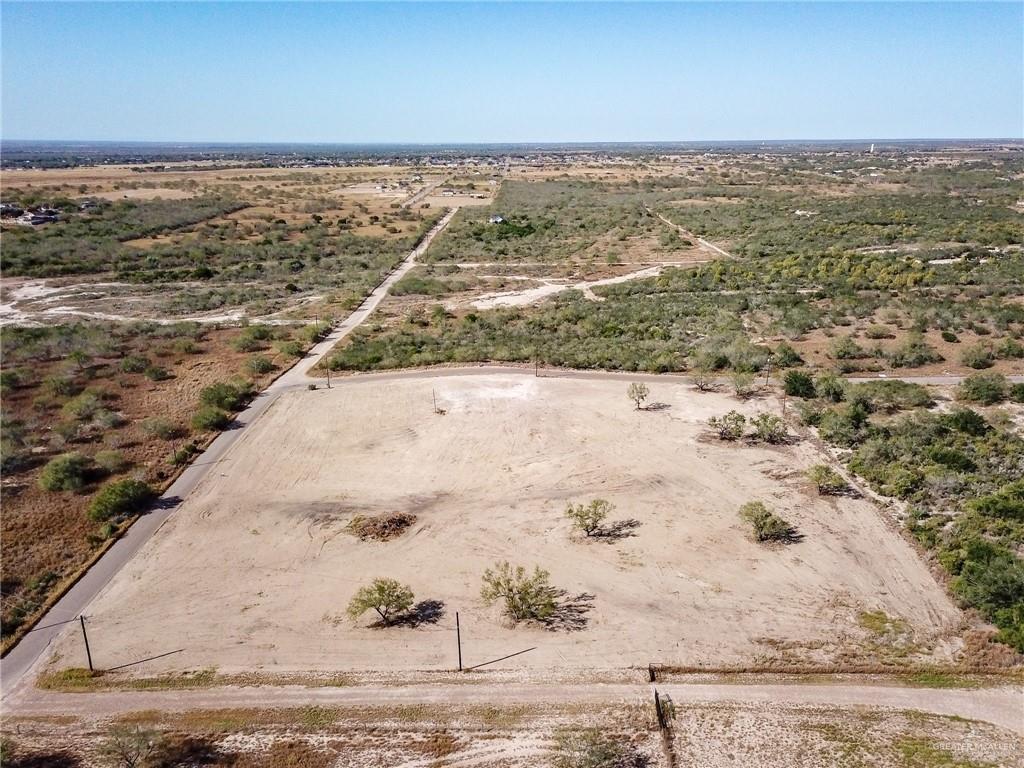 La Mesa Street, Rio Grande City, Texas image 5