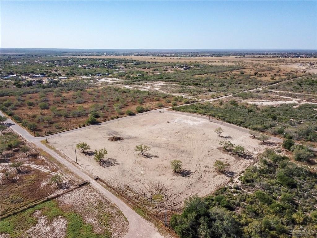 La Mesa Street, Rio Grande City, Texas image 6