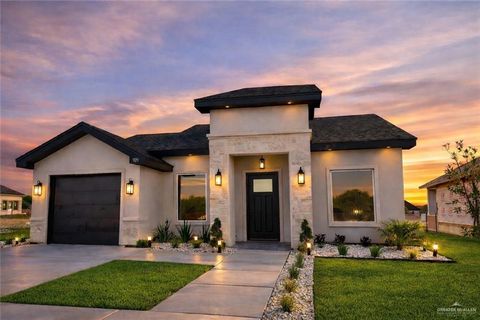 Photo of 909 E 41st Street, San Juan, TX 78589 (MLS # 497859)