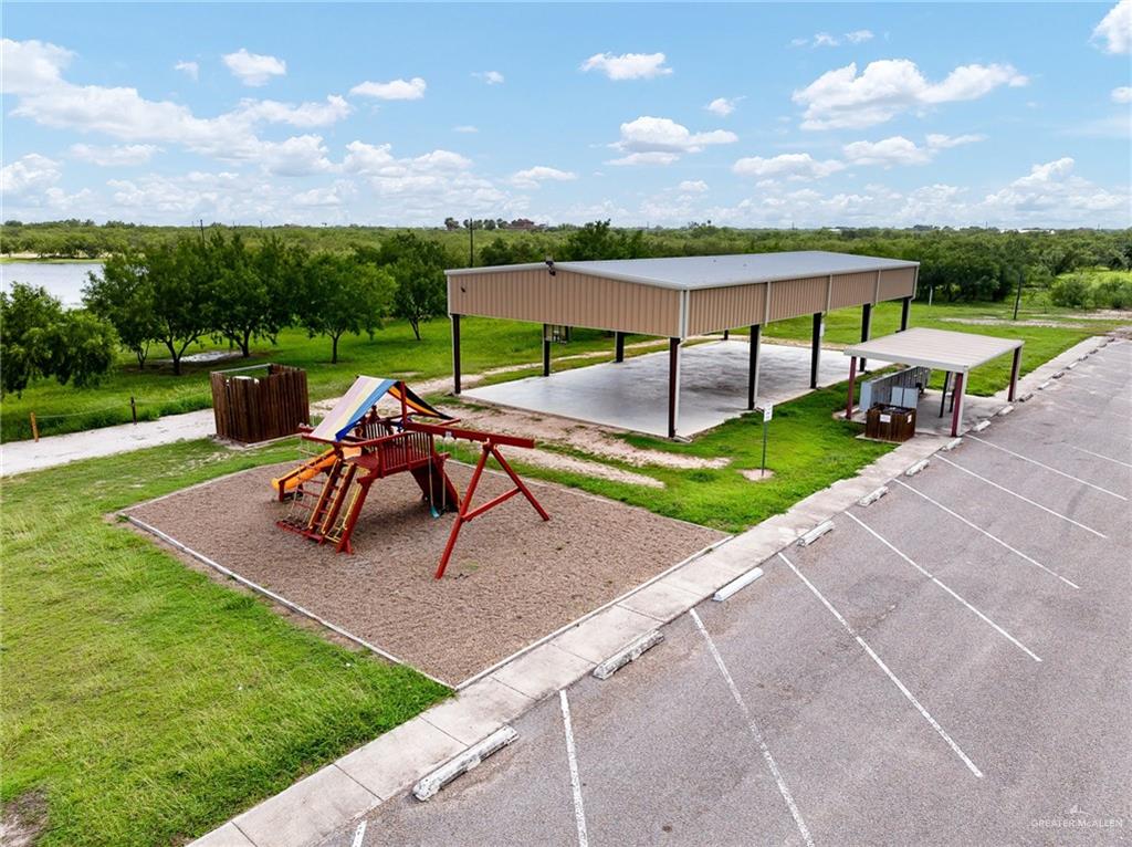 21009 Los Venados Drive, Edinburg, Texas image 10