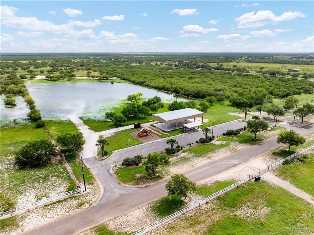 21009 Los Venados Drive, Edinburg, Texas image 6