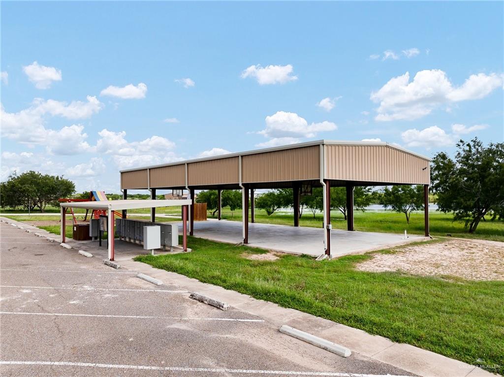 21009 Los Venados Drive, Edinburg, Texas image 8