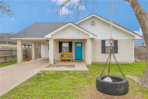 Photo of 1300 Kika De La Garza Street, Edcouch, TX 78538 (MLS # 490741)