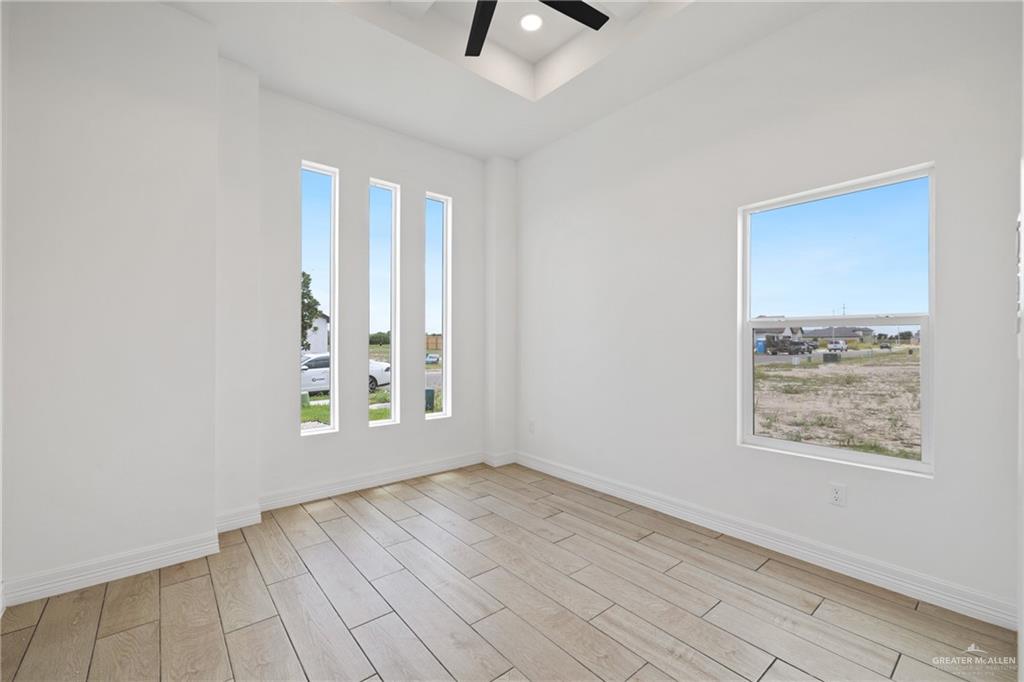 2413 N Gaytan Avenue, Edinburg, Texas image 13