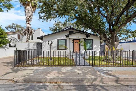 Photo of 1018 Ebony Avenue, McAllen, TX 78501 (MLS # 497697)