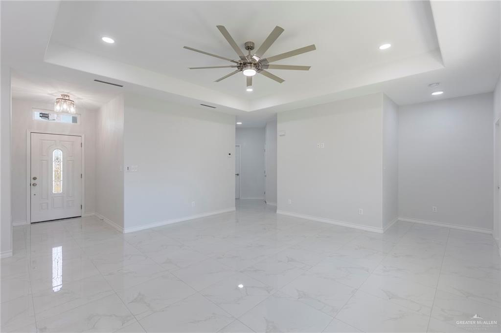 509 E Lorenzana Street, Mercedes, Texas image 7