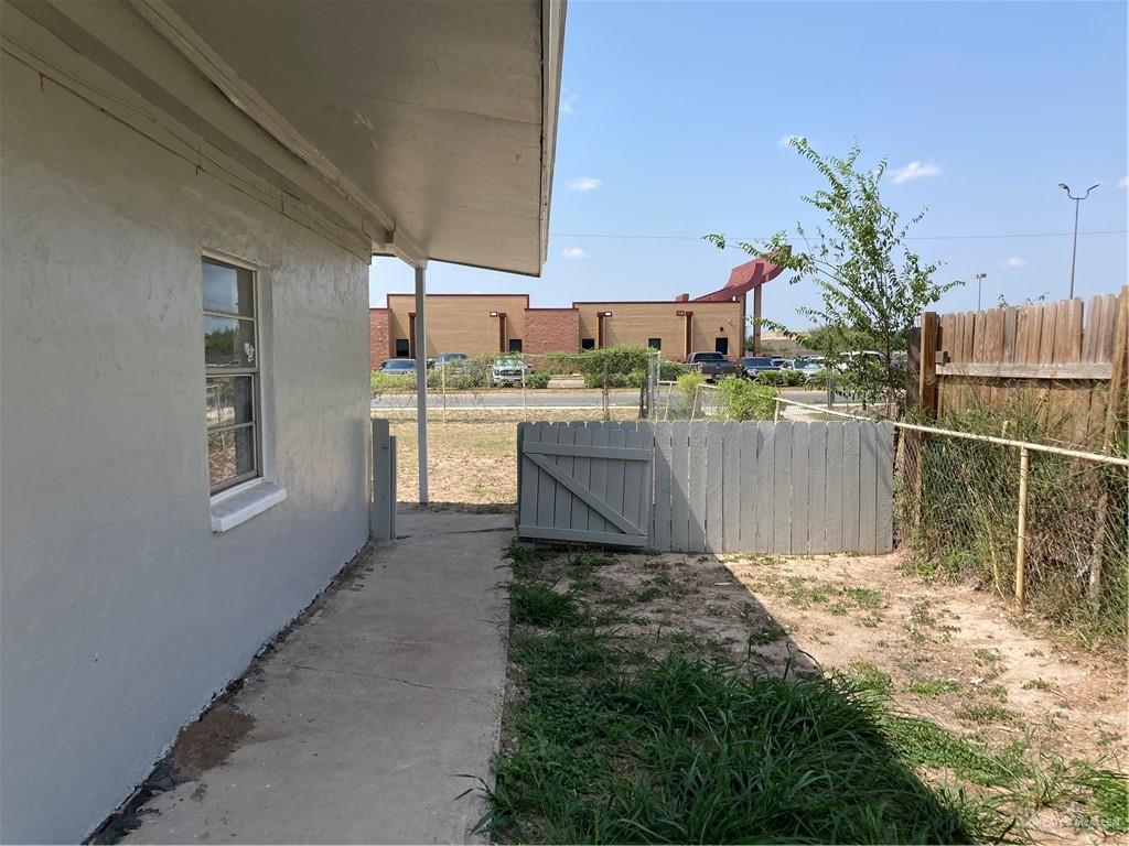 602 E Kelly Avenue, Pharr, Texas image 24