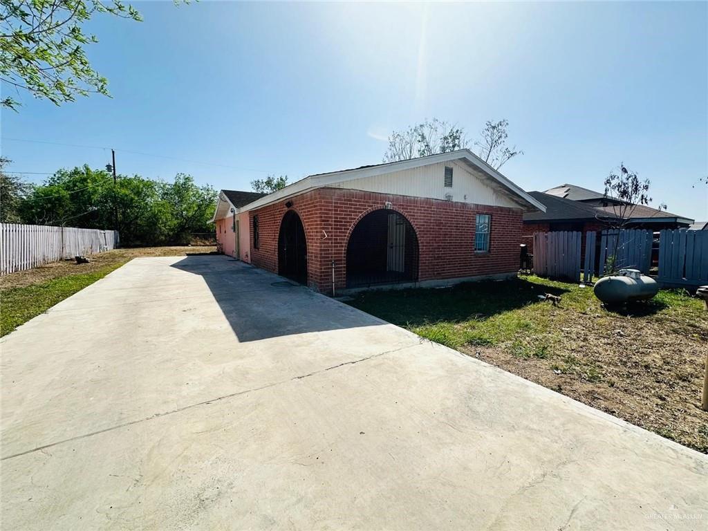 1620 S De La Rosa Drive, Donna, Texas image 1