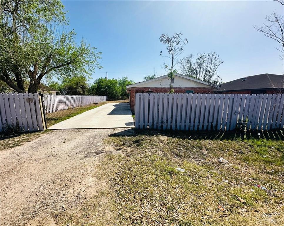 1620 S De La Rosa Drive, Donna, Texas image 3
