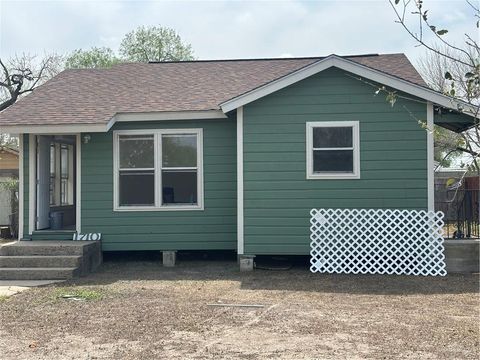 Photo of 1710 E Monroe Avenue, Harlingen, TX 78550 (MLS # 497929)