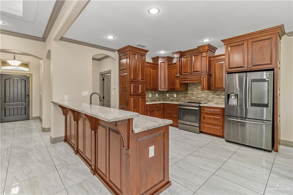 2103 W 42 1/2 Street, Mission, Texas image 3