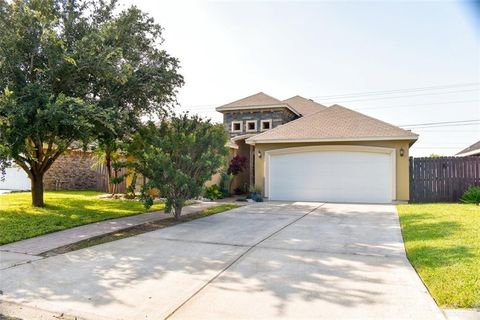 Homes For Sale - 516 Robert Lane<br/> Hidalgo County, Alamo, TX 78516