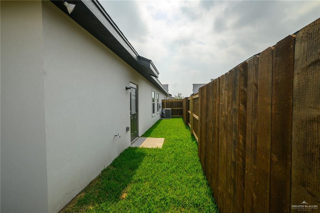 613 Cove Lane #UNIT 2, Weslaco, Texas image 23