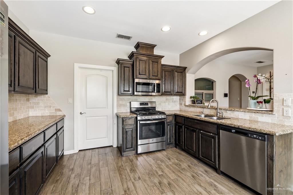5260 Lost Creek Lane