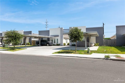 Apartment For Rent - 3104 W Kenwood Street<br/> Edinburg, TX 78541