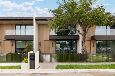 Townhouse For Rent - 1414 S 7th Avenue<br/> Hidalgo County, Edinburg, TX 78539