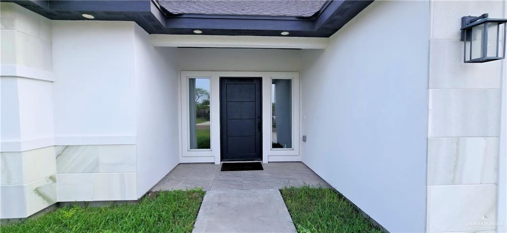 1320 Carolina Avenue, Edinburg, Texas image 3