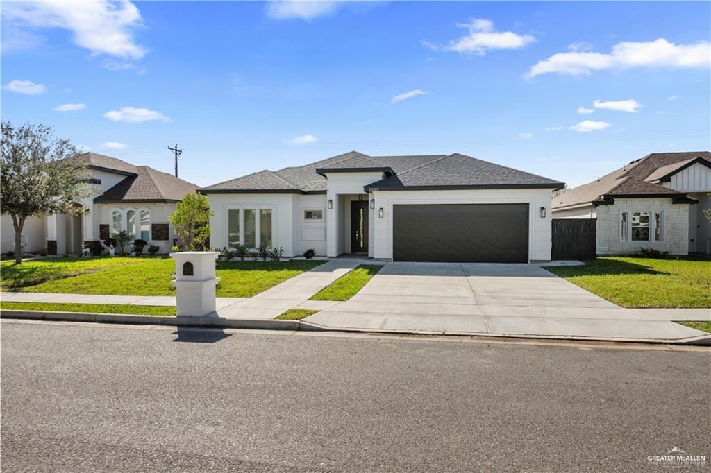 2205 Ozark Avenue, McAllen, Texas image 2