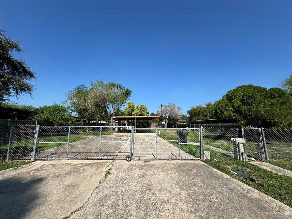 2423 E 12th Street, Weslaco, Texas image 1