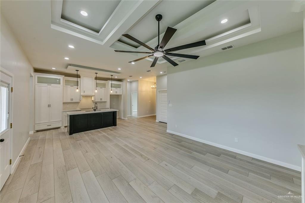 1310 S 9th Street, Alamo, Texas image 4