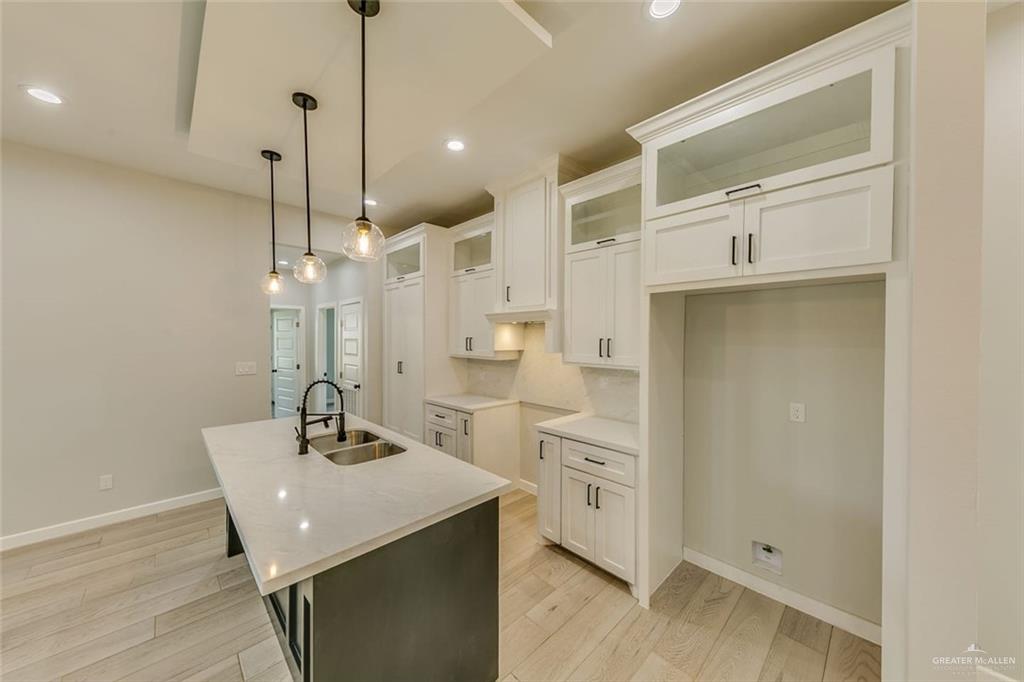1310 S 9th Street, Alamo, Texas image 9