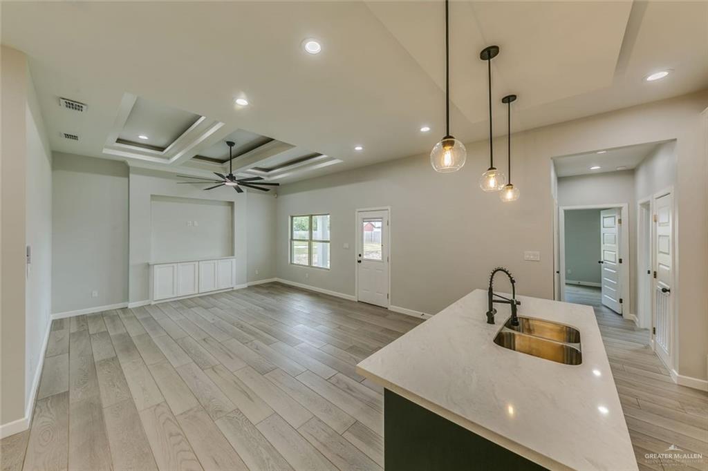 1310 S 9th Street, Alamo, Texas image 5