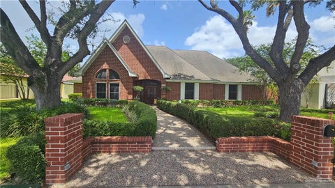 Photo of 1225 S Peking Street, McAllen, TX 78501 (MLS # 516802)