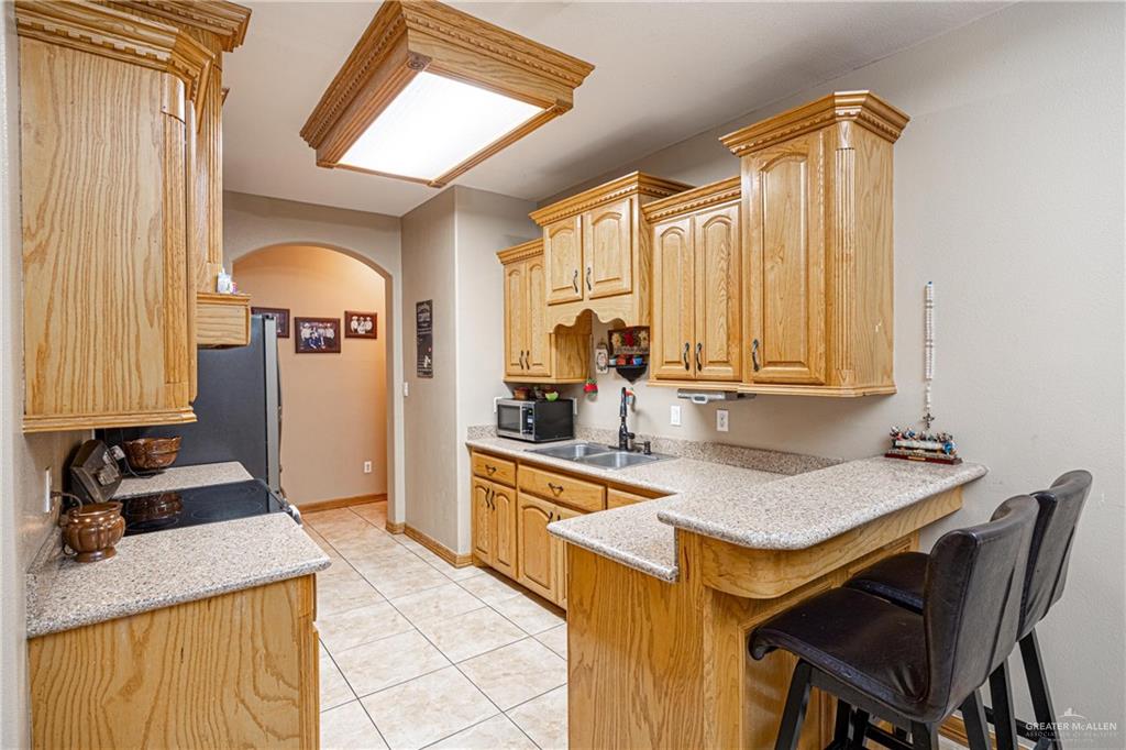 2106 W 42nd Street, Mission, Texas image 6