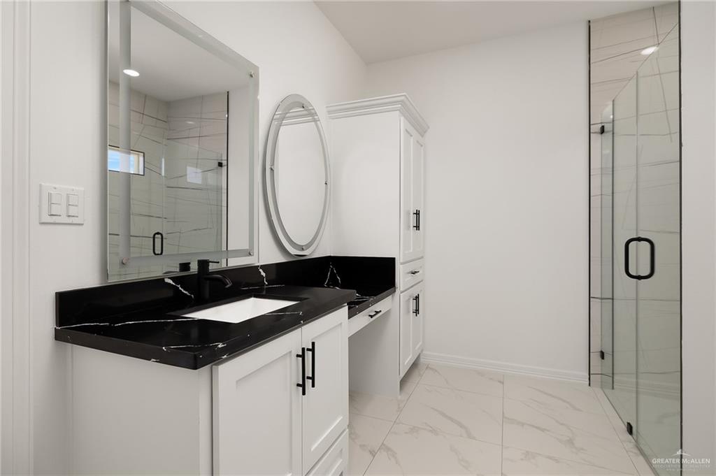 1107 Mezquite Drive, Alamo, Texas image 7