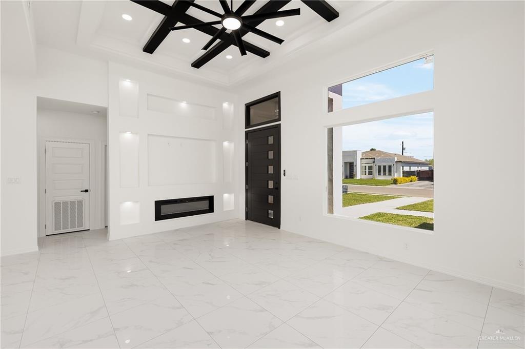 1107 Mezquite Drive, Alamo, Texas image 2