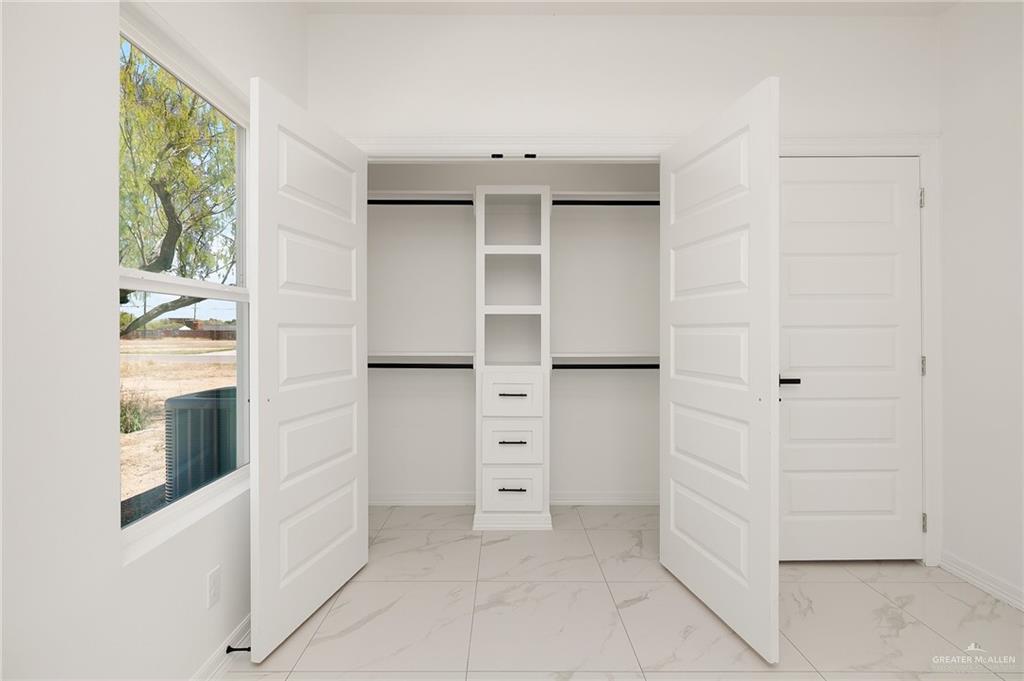1107 Mezquite Drive, Alamo, Texas image 11