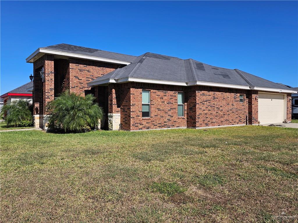 1307 Canary Lane, La Villa, Texas image 2