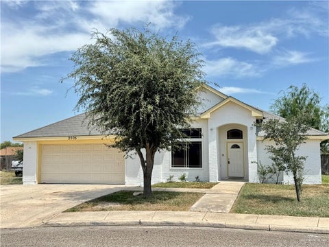 Homes For Sale - 2005 E Gardenia Avenue<br/> Hidalgo, TX 78557